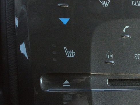 Used 2015 Chevrolet Volt w/ Enhanced Safety Package 1 image 18