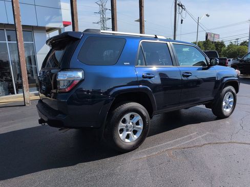 Certified 2024 Toyota 4Runner SR5 Premium w/ Moonroof Package AWD/4WD image 5