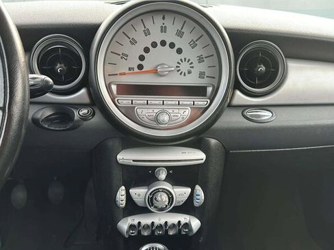 Used 2010 MINI Cooper Hardtop FWD image 10