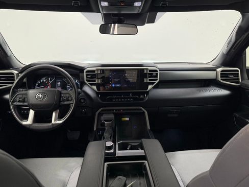 Used 2025 Toyota Tundra SR5 w/ SR5 Convenience Package AWD/4WD image 37