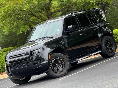 Used 2022 Land Rover Defender 110 X-Dynamic HSE AWD/4WD image 1