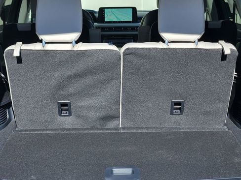 New 2026 Lincoln Aviator AWD w/ Jet Appearance Package image 17