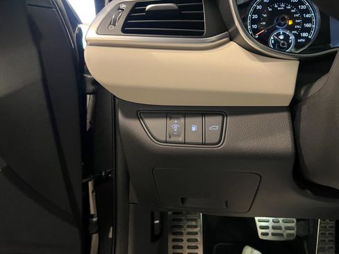 Used 2023 Genesis G70 2.0T w/ Sport Prestige Package image 15