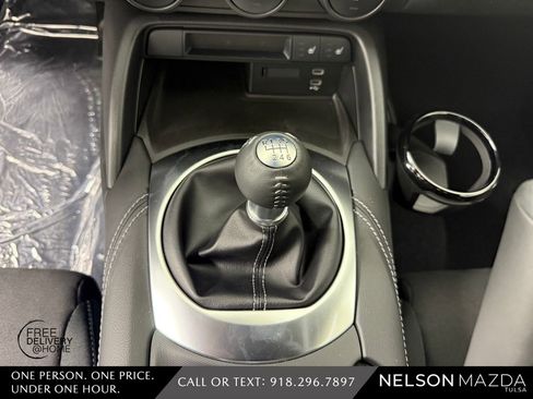 New 2026 MAZDA MX-5 Miata Club w/ Interior Package RWD image 32