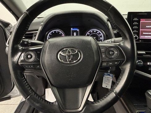 Used 2021 Toyota Camry SE image 14