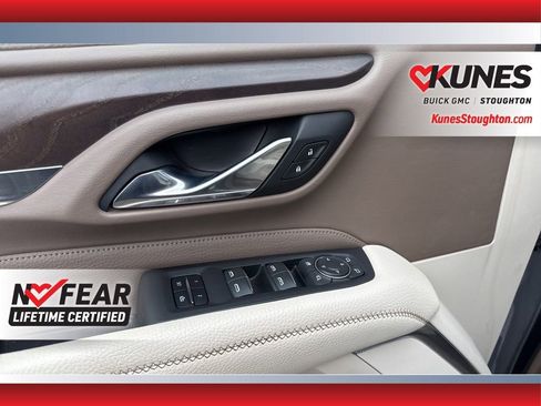 Used 2021 GMC Yukon Denali w/ Denali Premium Package image 20