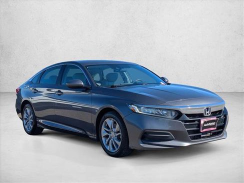 Used 2018 Honda Accord LX image 3