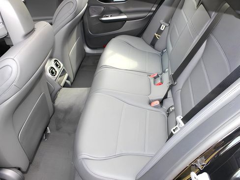 Used 2025 Mercedes-Benz C 300 C 300 image 12