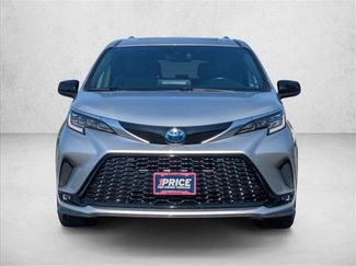 Used 2021 Toyota Sienna XSE w/ XSE Plus Package FWD video 2