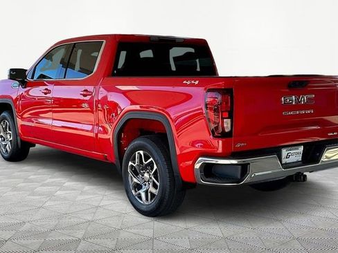 New 2026 GMC Sierra 1500 SLE image 4
