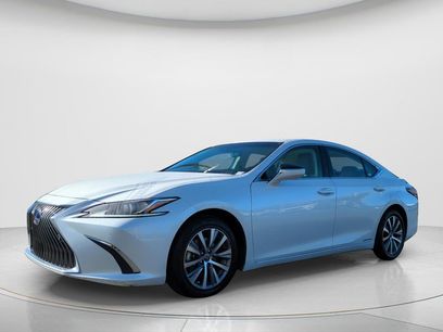Used 2020 Lexus ES 300h w/ Premium Package