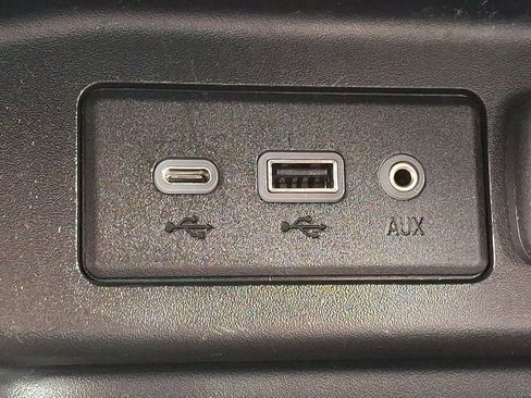 Used 2023 Chevrolet Equinox LT image 27