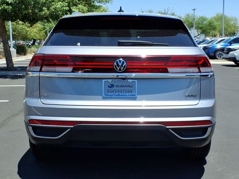 Used 2024 Volkswagen Atlas Cross Sport SE AWD/4WD image 6