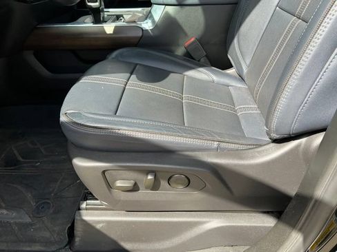 Used 2024 Chevrolet Silverado 1500 High Country w/ High Country Premium Package AWD/4WD image 16