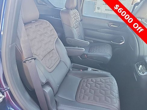 New 2025 Nissan Armada Platinum image 44