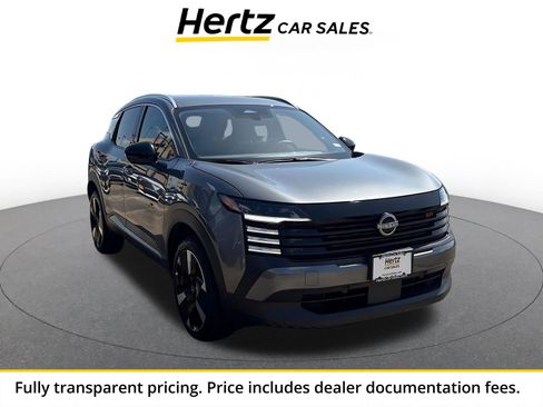 Used 2026 Nissan Kicks SR AWD/4WD image 1