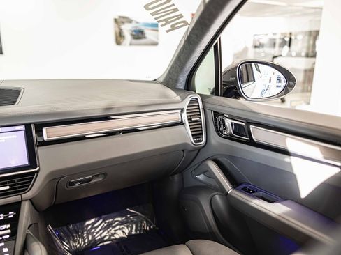 Used 2021 Porsche Cayenne GTS image 41