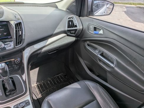 Used 2013 Ford Escape SEL FWD image 16