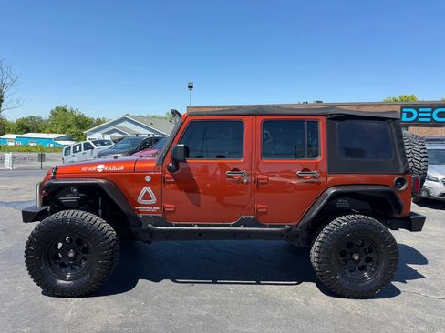Used 2014 Jeep Wrangler Unlimited Sport AWD/4WD image 6