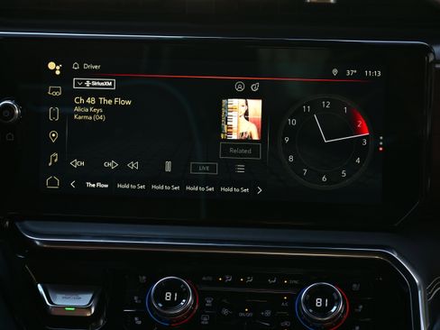 Used 2024 GMC Sierra 3500 Denali Ultimate image 18