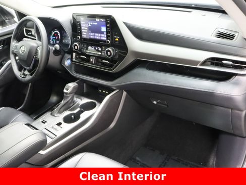 Used 2020 Toyota Highlander XLE image 40