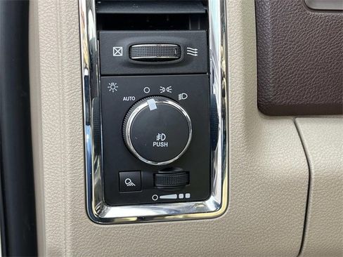 Used 2016 RAM 3500 Laramie w/ Convenience Group image 33