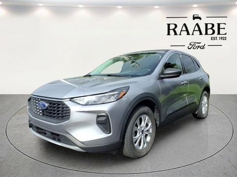 Used 2023 Ford Escape Active AWD/4WD image 4