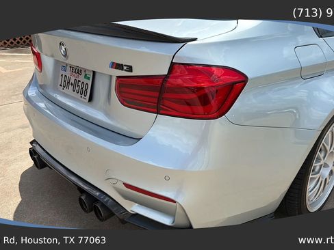 Used 2018 BMW M3 RWD image 29