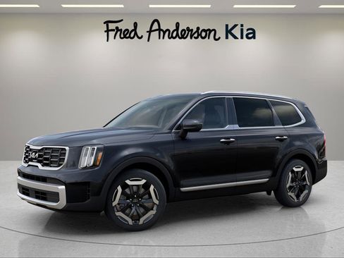 New 2025 Kia Telluride S image 3
