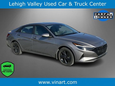 Used 2023 Hyundai Elantra SEL w/ Winter Weather Package image 1