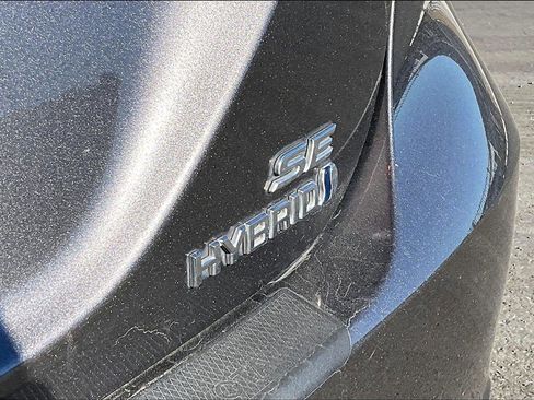 Used 2022 Toyota Camry SE image 8