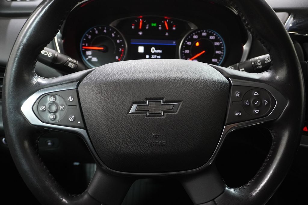 Used 2020 Chevrolet Traverse RS FWD image 21