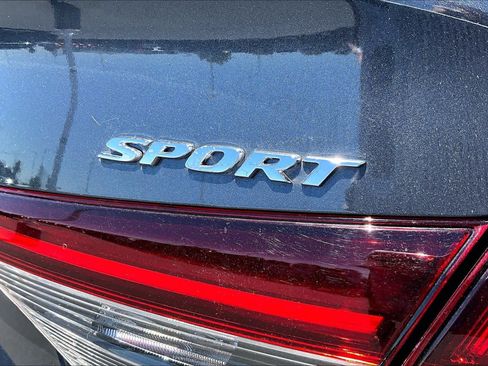 Used 2025 Honda Civic Sport image 9