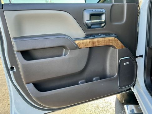 Used 2017 GMC Sierra 1500 SLT w/ SLT Premium Package image 41