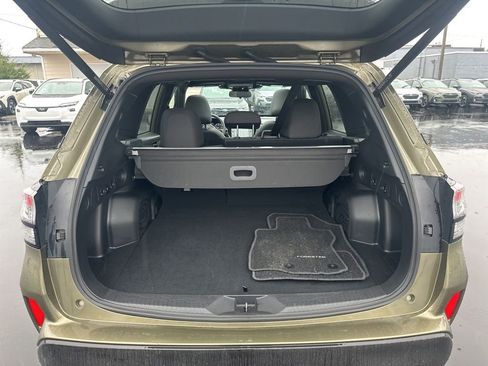Used 2025 Subaru Forester Premium image 25
