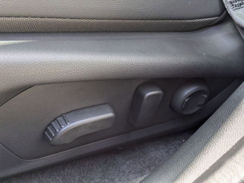 New 2025 Subaru Crosstrek 2.5i Limited image 8