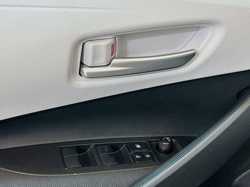 New 2026 Toyota Corolla SE FWD image 17