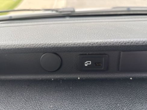 Used 2024 Mercedes-Benz Sprinter 2500 image 29