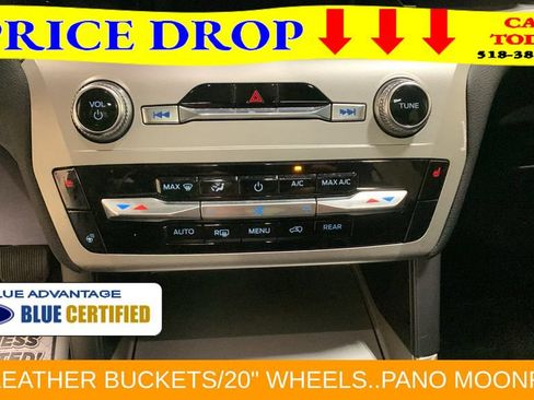 Certified 2022 Ford Explorer XLT w/ Equipment Group 202A AWD/4WD image 40