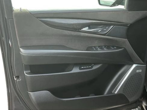 Used 2016 Cadillac Escalade Platinum image 9