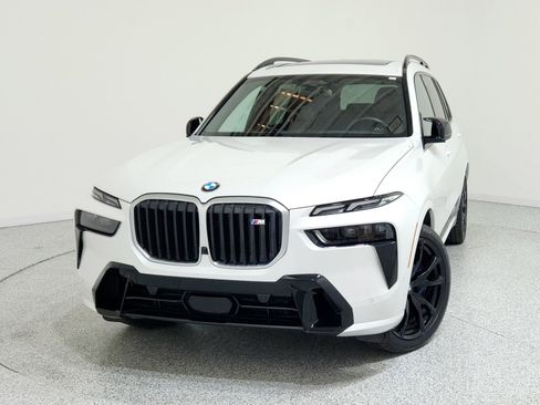 Used 2024 BMW X7 M60i w/ Executive Package image 2
