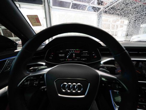 Used 2022 Audi S6 Prestige image 15