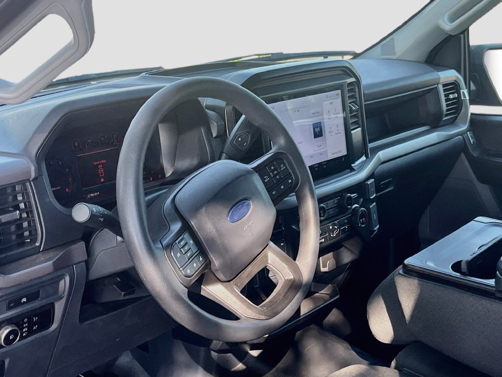 Used 2025 Ford F150 XL w/ Equipment Group 103A High AWD/4WD image 9