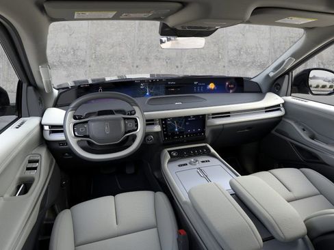 New 2026 Lincoln Navigator L Reserve AWD/4WD image 9