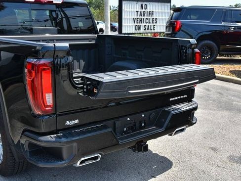 Used 2024 GMC Sierra 1500 Denali w/ Technology Package image 12