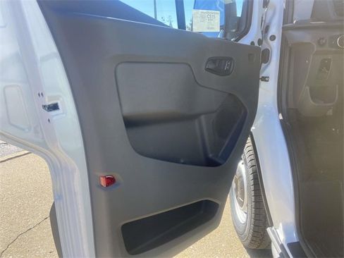 New 2026 Ford Transit 250 148 Medium Roof image 11