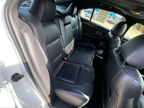 Used 2018 Ford Taurus Limited image 23