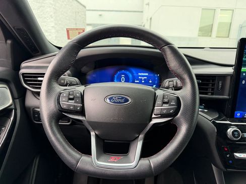 Used 2023 Ford Explorer ST w/ Equipment Group 401A image 8