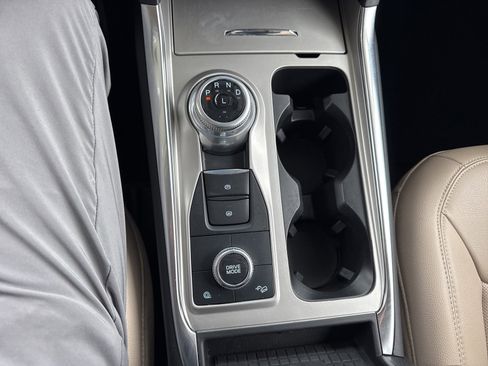 Certified 2023 Ford Explorer Limited w/ Limited Technology Package image 36