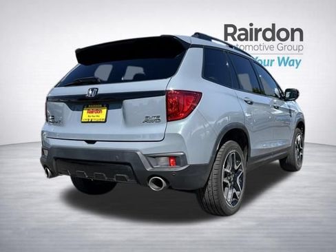 Used 2023 Honda Passport Elite image 7
